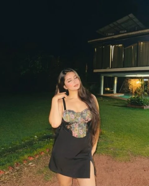 Asha - Colaba Escort